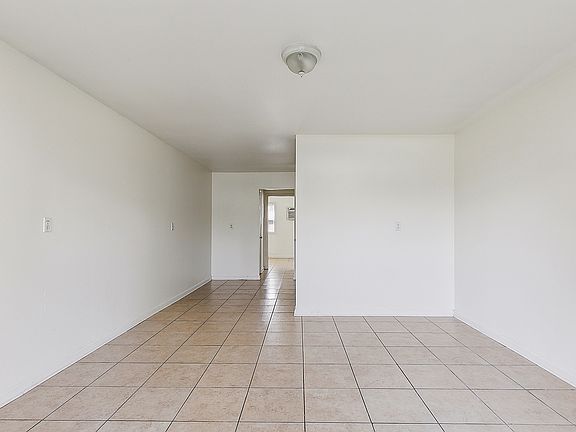 4th image of 1118 Monroe St APT 1