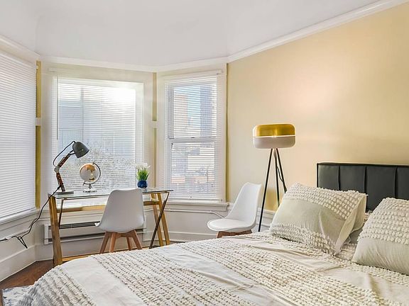 5th image of 903 Pine St #40