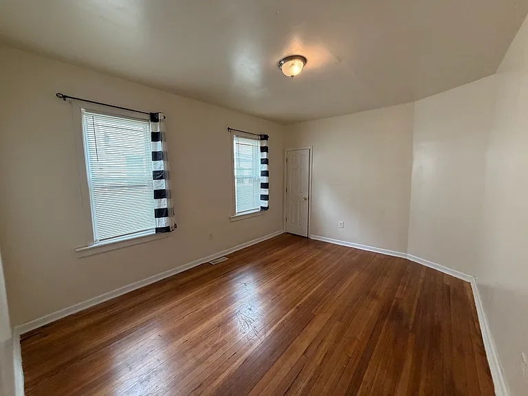 1864 North Ave #1 — Photo 5