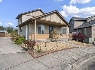 64 Almond Way, Creswell, OR 97426