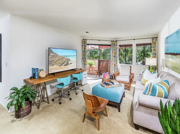 Berkeley-Columbia Court Apartments