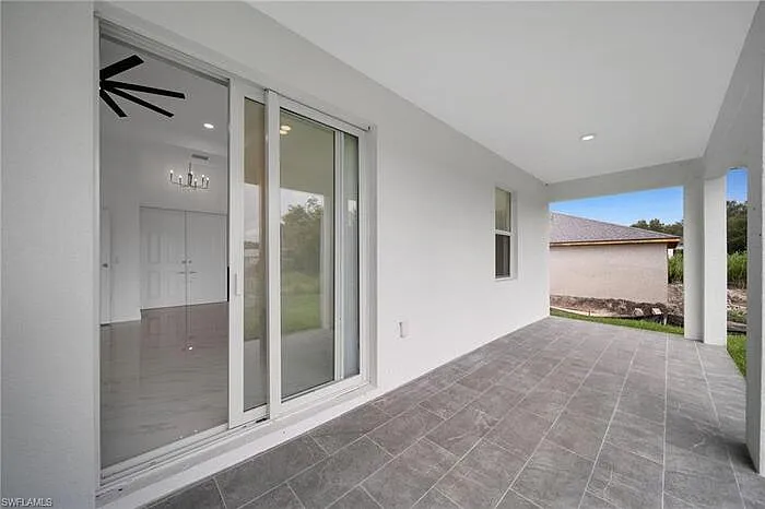 438 Poplar St — Photo 27