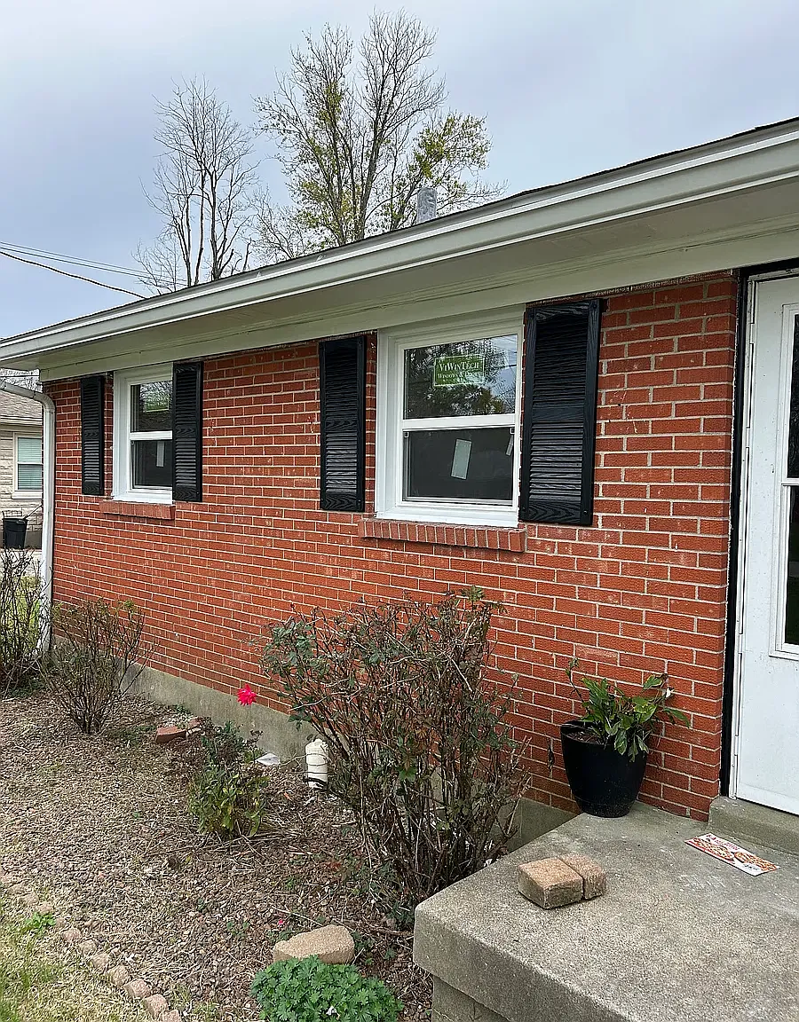 4 bed, 1291 sqft, $1,690 — Photo 2