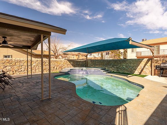 3rd image of 13745 Paseo Del Mar Dr