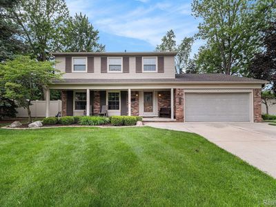 2261 Sheraton Ct, Trenton, MI, 48183