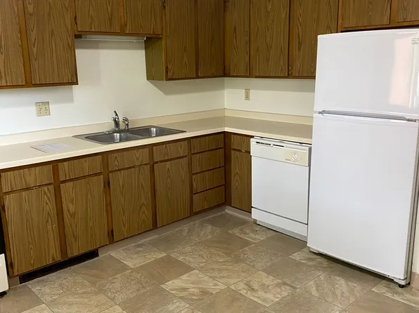 1115 12th St #3, Baraboo, WI 53913