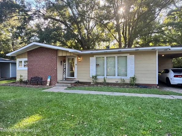 3165 Oak Forest Dr, Jackson, MS 39212