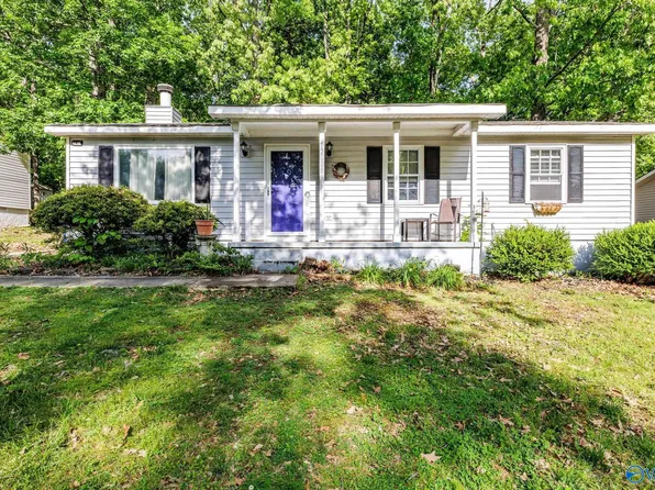 12008 Wyandotte Dr SW, Huntsville, AL 35803