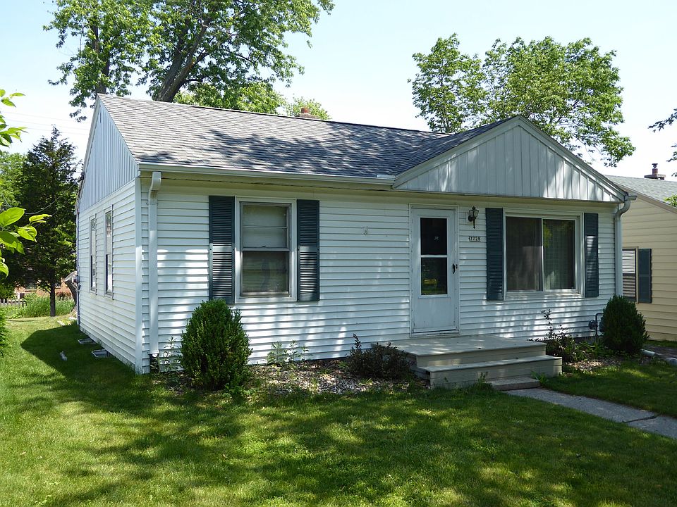 2nd image of 7728 W Wright St