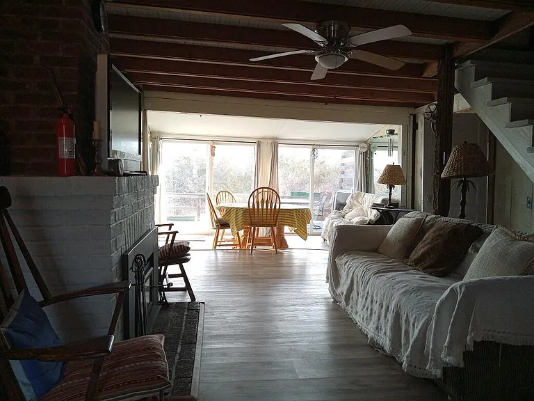 252 Oak Beach Rd #1 — Photo 5