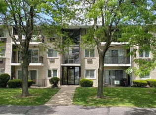 6540 W 94th Pl APT 2A, Oak Lawn, IL 60453