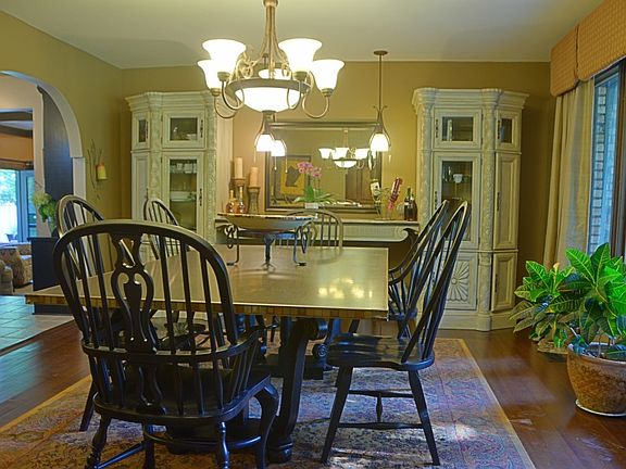 4th image of 1750 Buckingham Dr