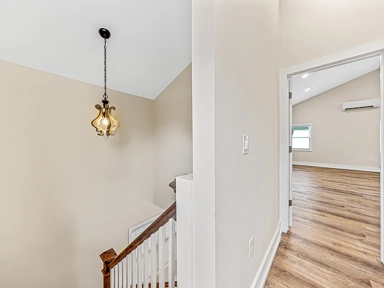 42 Forsythe St — Photo 33
