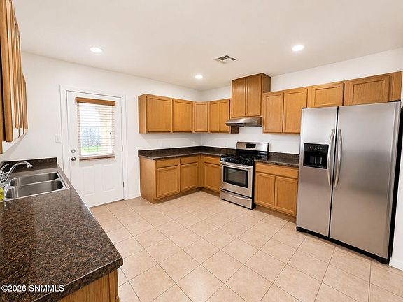 4th image of 7533 Sierra Bella Pl