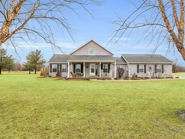 498 County Road 2675 N, Mahomet, IL 61853