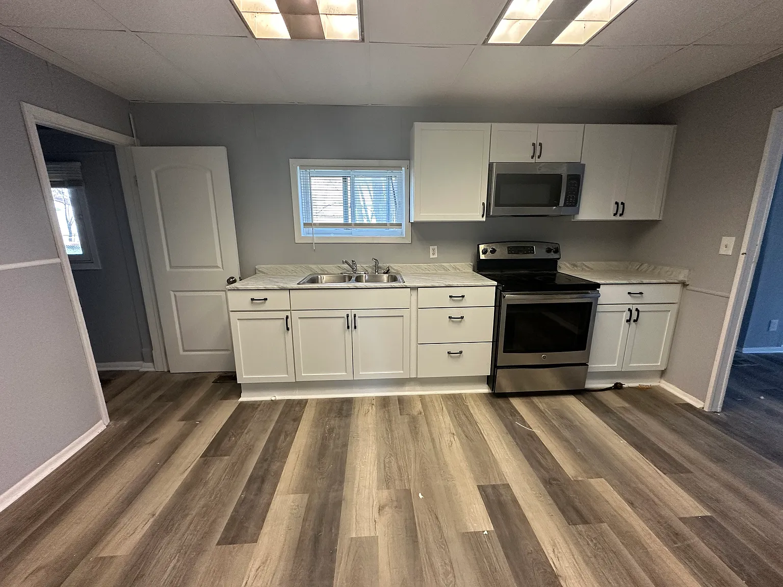 2 bed, 1000 sqft, $750 — Photo 2