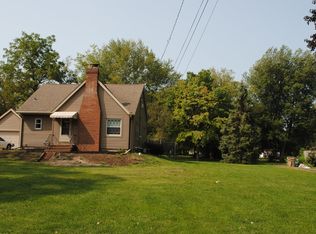 9238 Cooper Rd, Pleasant Prairie, WI 53158