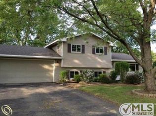 4980 Maybee Rd, Clarkston, MI 48348