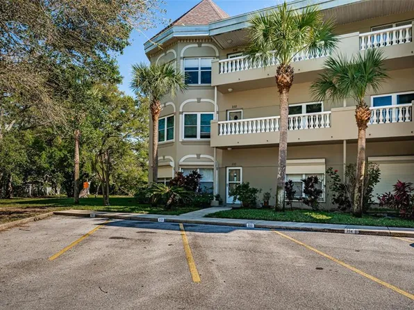 2019 Utopian Dr W APT 310, Clearwater, FL 33763