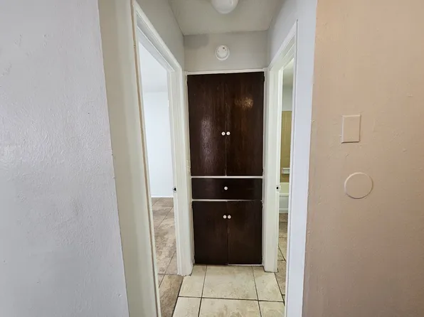 51st and Penn Apartments, 2116 SW 51st St APT 10, Oklahoma City, OK 73119