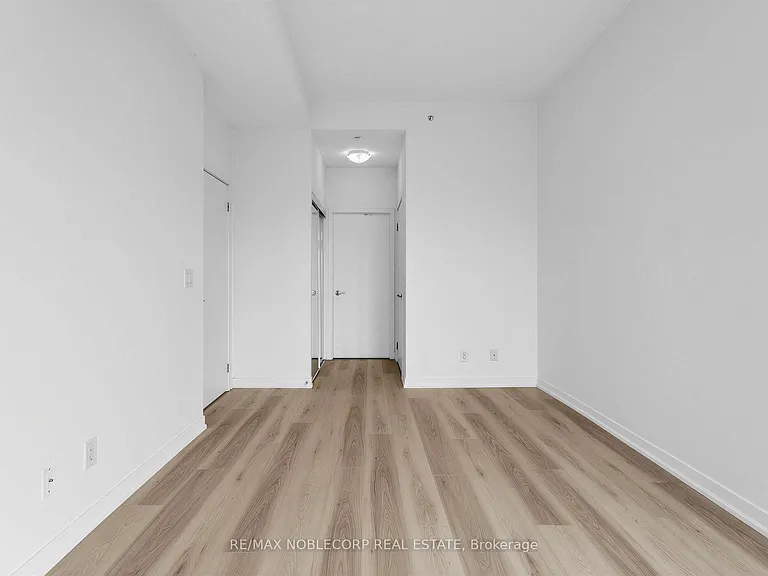 840 Queens Plate Dr #1705 — Photo 23