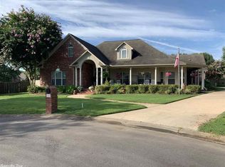 1145 Doodle Cir, Conway, AR 72034
