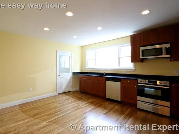 38 Medford St, Medford, MA