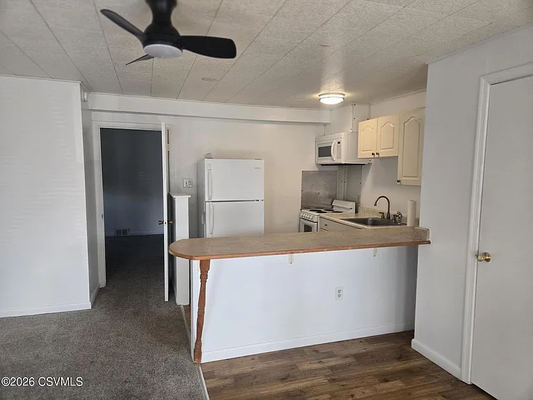 14 White Block Studio — Photo 7