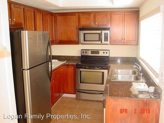 3rd image of 1401 N Broadway N Unit E