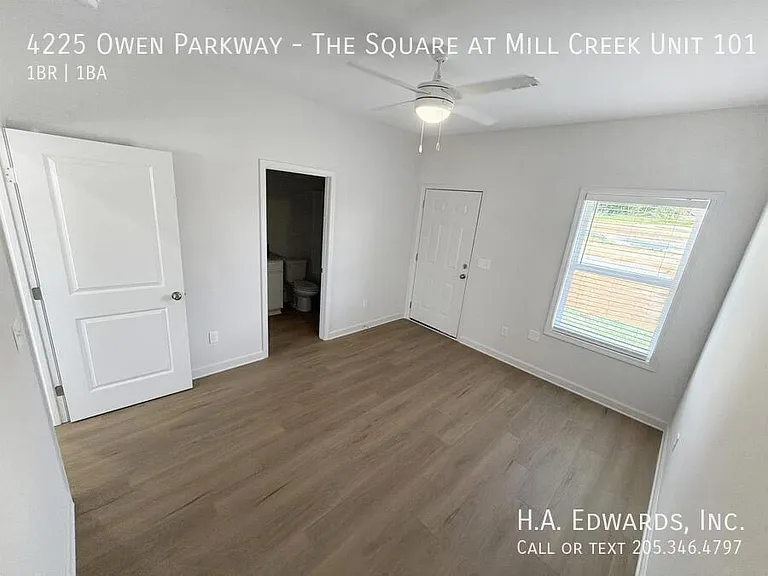 4225 Owen Pkwy #THE SQUARE AT MILL C — Photo 7