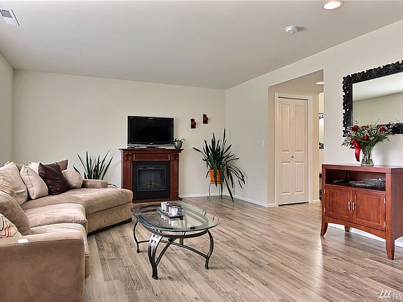 3rd image of 15231 80th Avenue Ct E