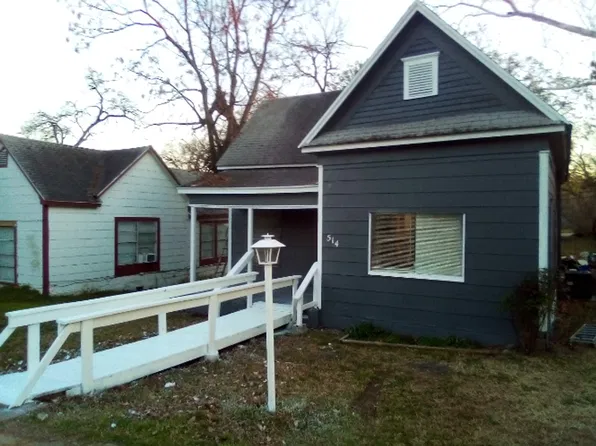 514 E Sears St, Denison, TX 75021