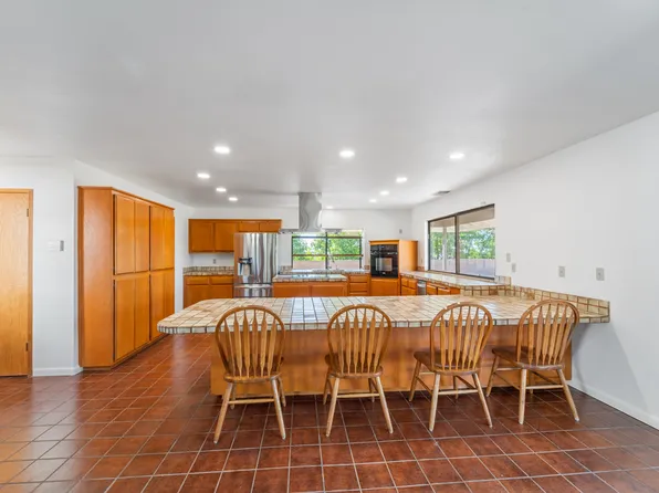 44310 Via Barranca Rd, Temecula, CA 92590