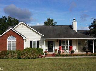 116 Queens Cemetery Rd, Good Hope, GA 30641