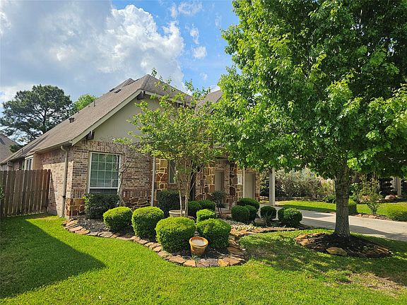 3rd image of 110 David Forest Ln