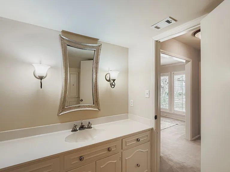8104 East Ct — Photo 19