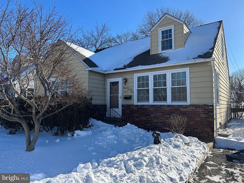 1st image of 1369 Birchwood Ave