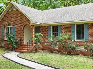 1926 Huguenot Hundred Dr, Midlothian, VA