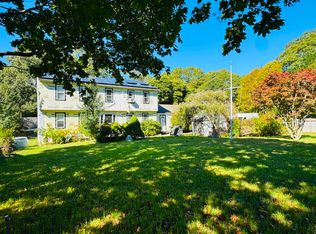 140 Midland Ave, Vineyard Haven, MA 02568