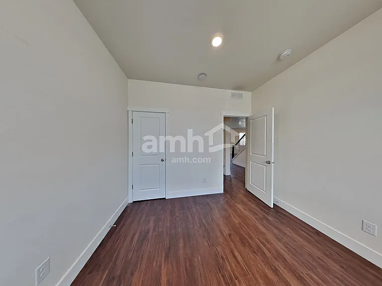 9480 W Clancey St — Photo 19