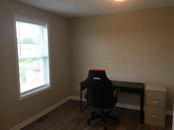 431 Manchester Pl, Bristol, TN 37620