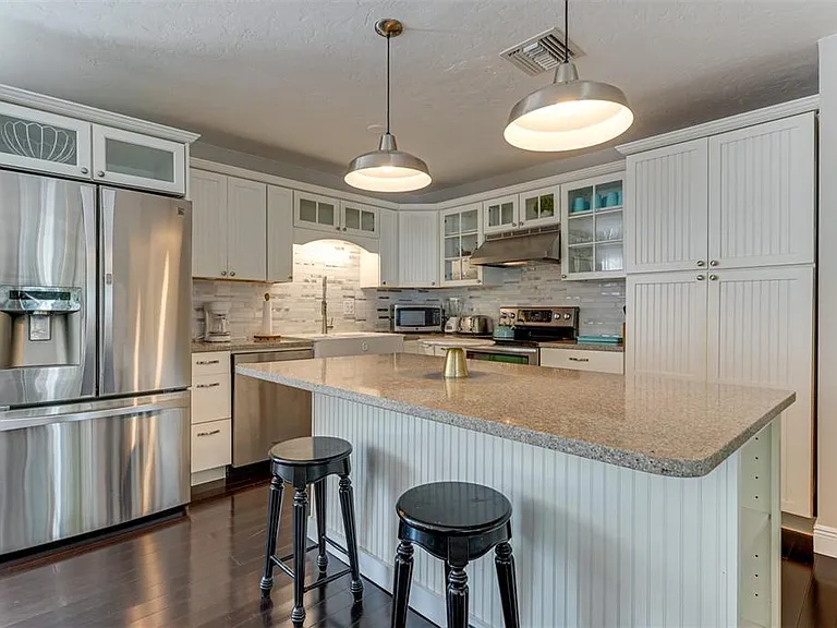 2363 Milford Cir — Photo 6
