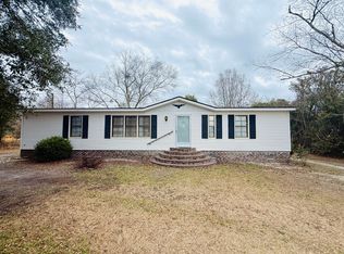 1390 Brantley Ave, Summerton, SC 29148