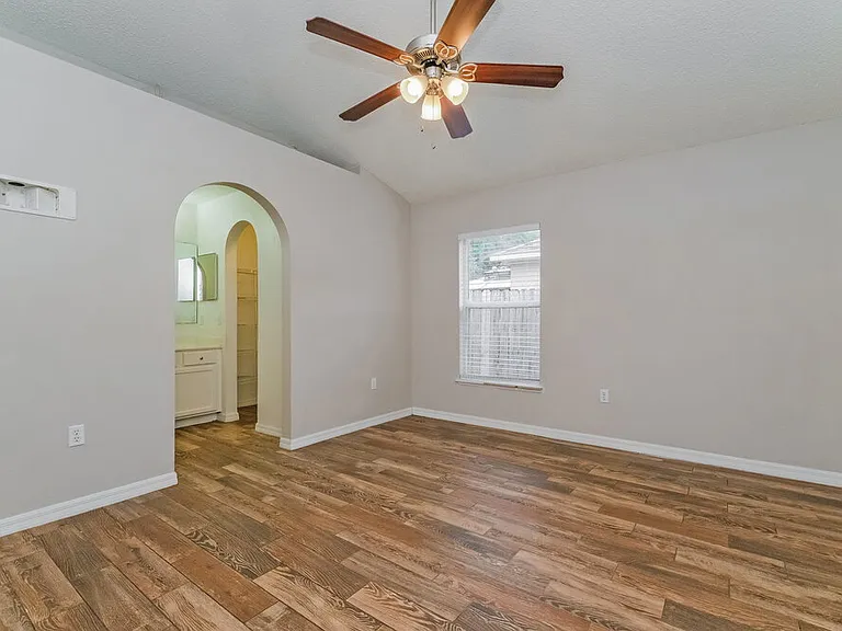 13719 Gentle Woods Ave — Photo 7