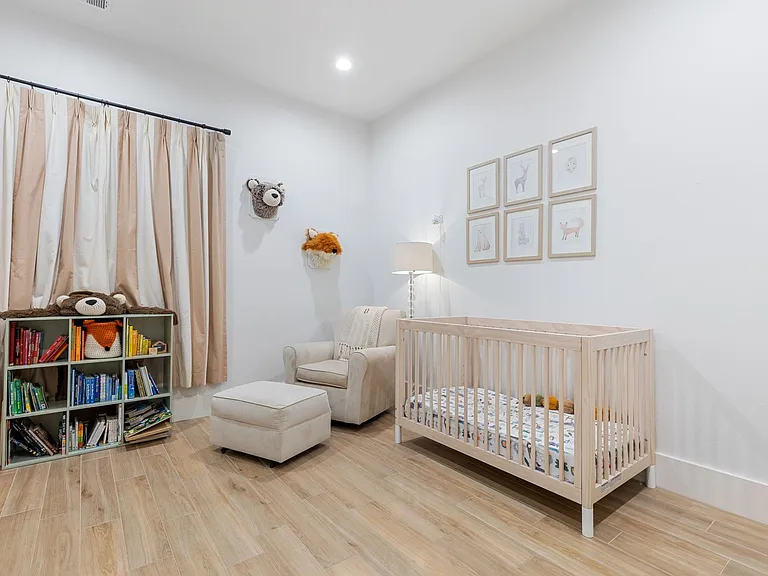 9847 Mixon Dr — Photo 15