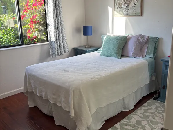 32 Dockside Cir, San Rafael, CA 94903