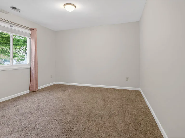 11306 Geddys Ct — Photo 12