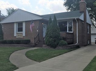 2416 S 1st Ave, North Riverside, IL 60546