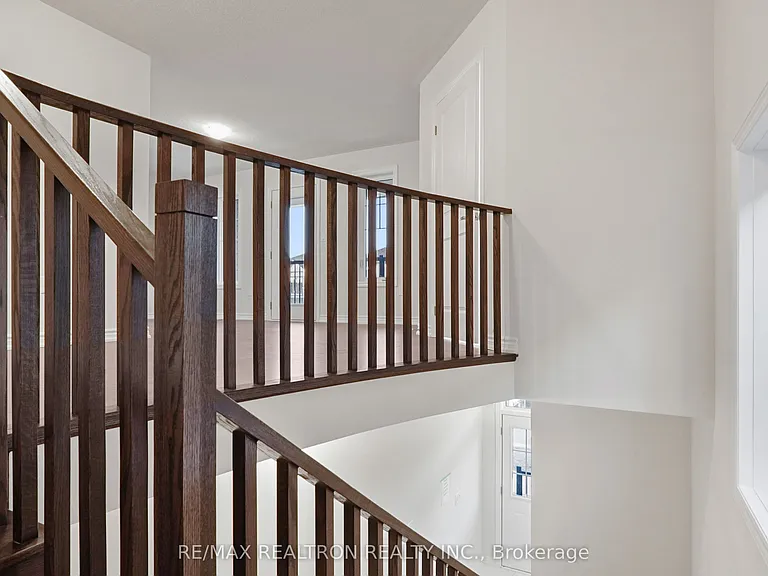 21 Prudhoe Ter — Photo 17