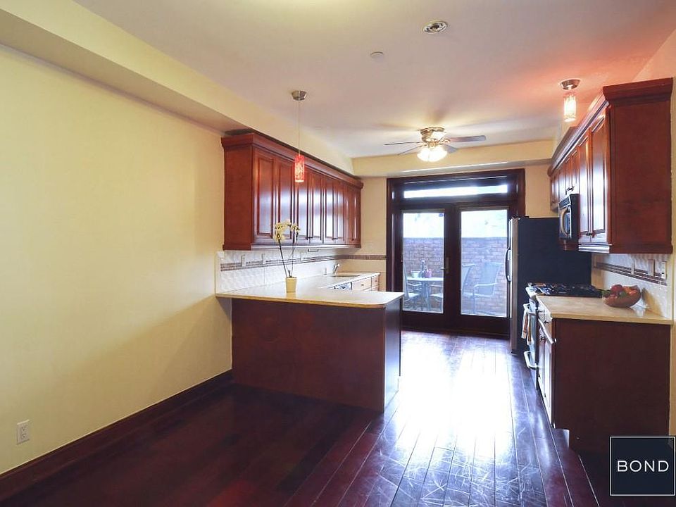 1st image of 12-14 31st Ave #2
